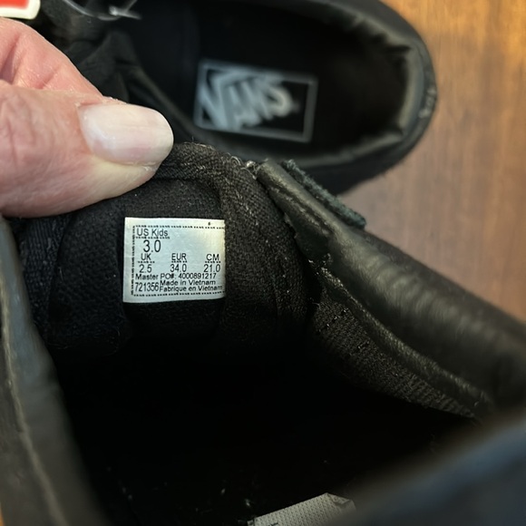 NEW Vans Okd Skool Shoe Black on Black Size 10 - Picture 8 of 8
